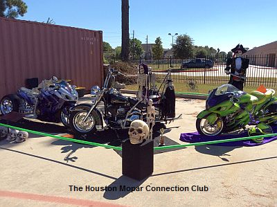 9th Annual Halloween Classic Car Show photo