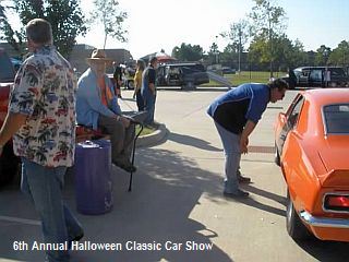 6th Annual Halloween Classic Car Show photo by Marie Woodward