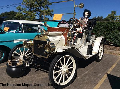 13th Annual Halloween Classic Car Show photo