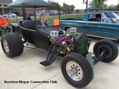 8th Annual Halloween Classic Car Show photo
