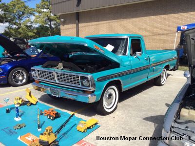 8th Annual Halloween Classic Car Show photo